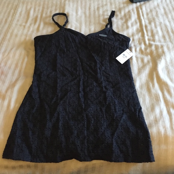 Express lace tank with built-in shelf bra - Picture 1 of 4